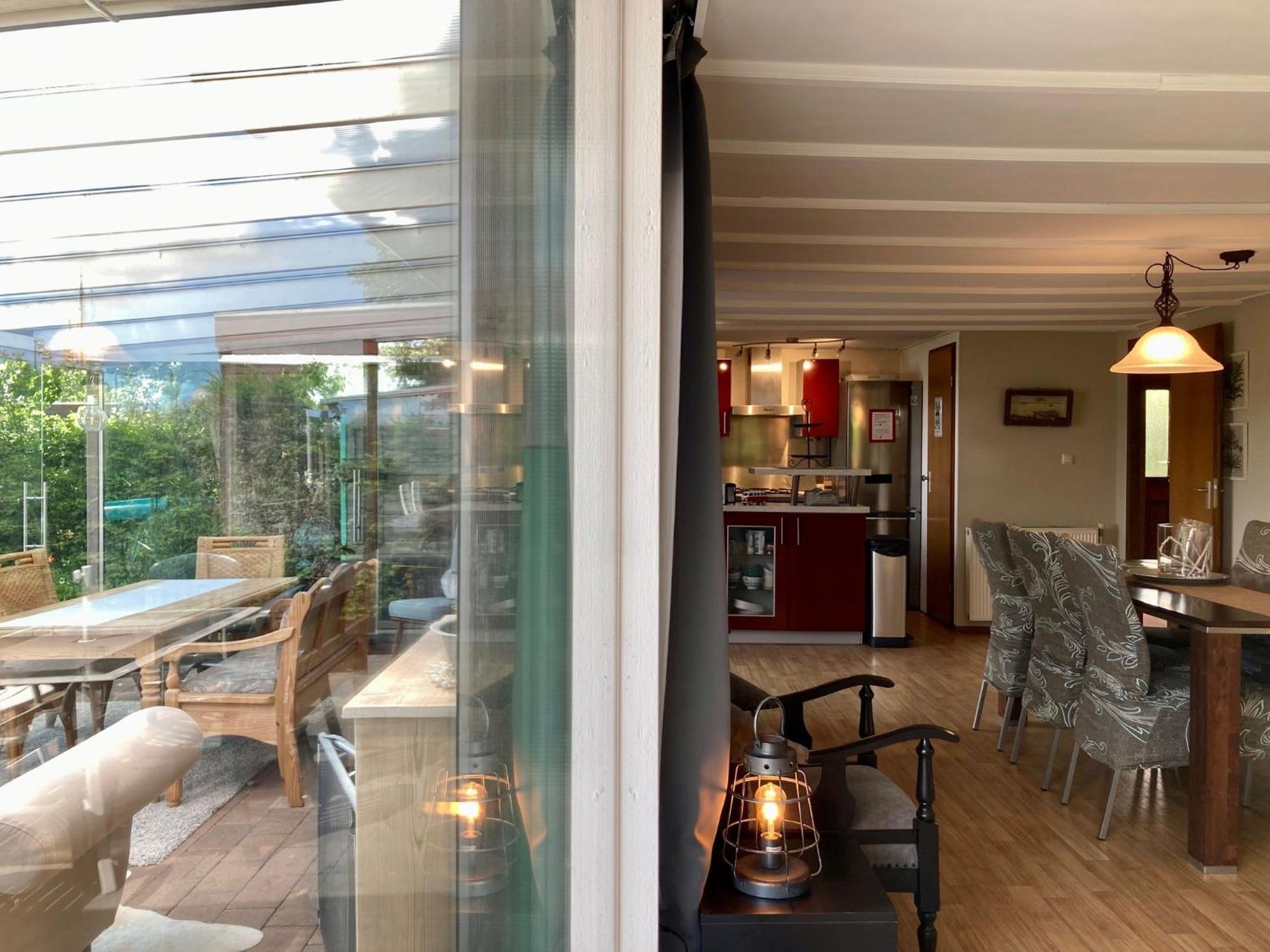 4 Pers Holiday Home Hilla With Winter Garden In Front Of The Dike Directly On The Lauwersmeer Anjum Екстериор снимка