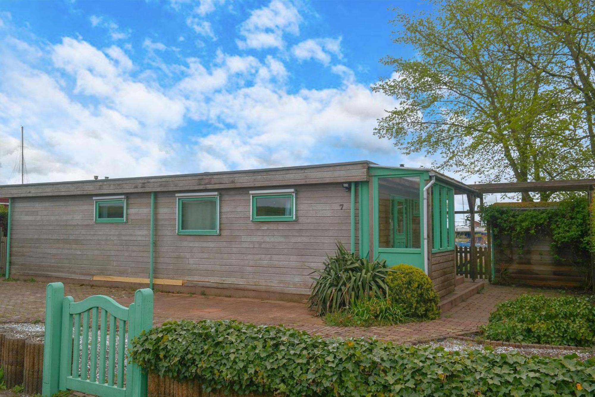4 Pers Holiday Home Hilla With Winter Garden In Front Of The Dike Directly On The Lauwersmeer Anjum Екстериор снимка